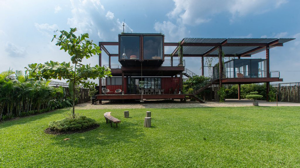 Breezy Shipping Container House is Wealthy in Glass and Greenery – Bangladesh农庄